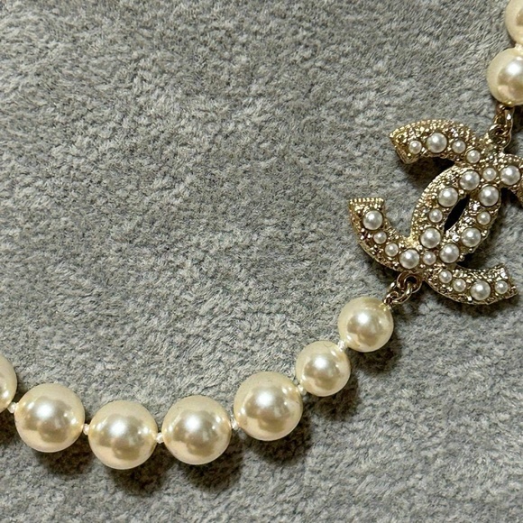 SOLD Chanel 100 Year Pearl Necklace - Picture 3 of 9